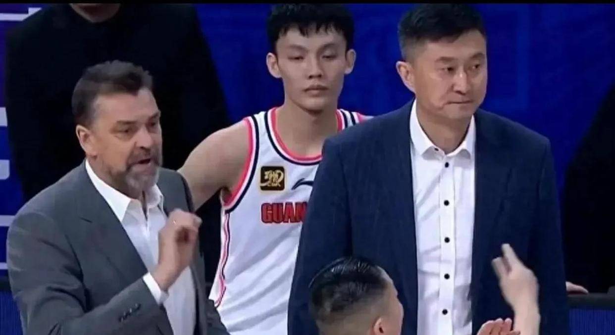 足球罚牌数
_正式官宣足球罚牌数
,广东男篮VS上海G3开球时间敲定CCTV5直播杜峰变阵争胜