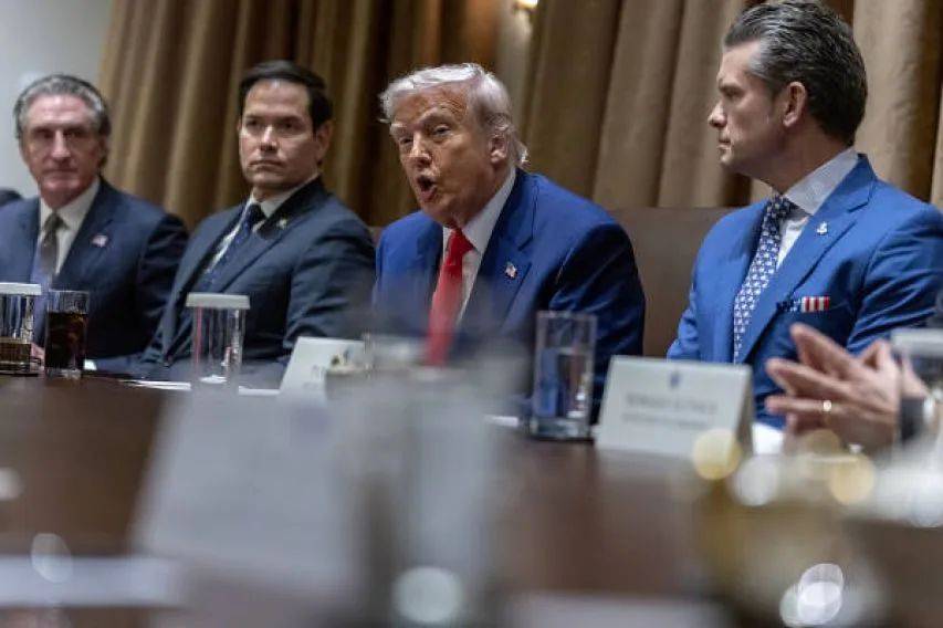 皇冠信用网在哪里开通_中美同时换帅皇冠信用网在哪里开通，释放强烈信号！特朗普后悔晚了，中国3个动作掀桌