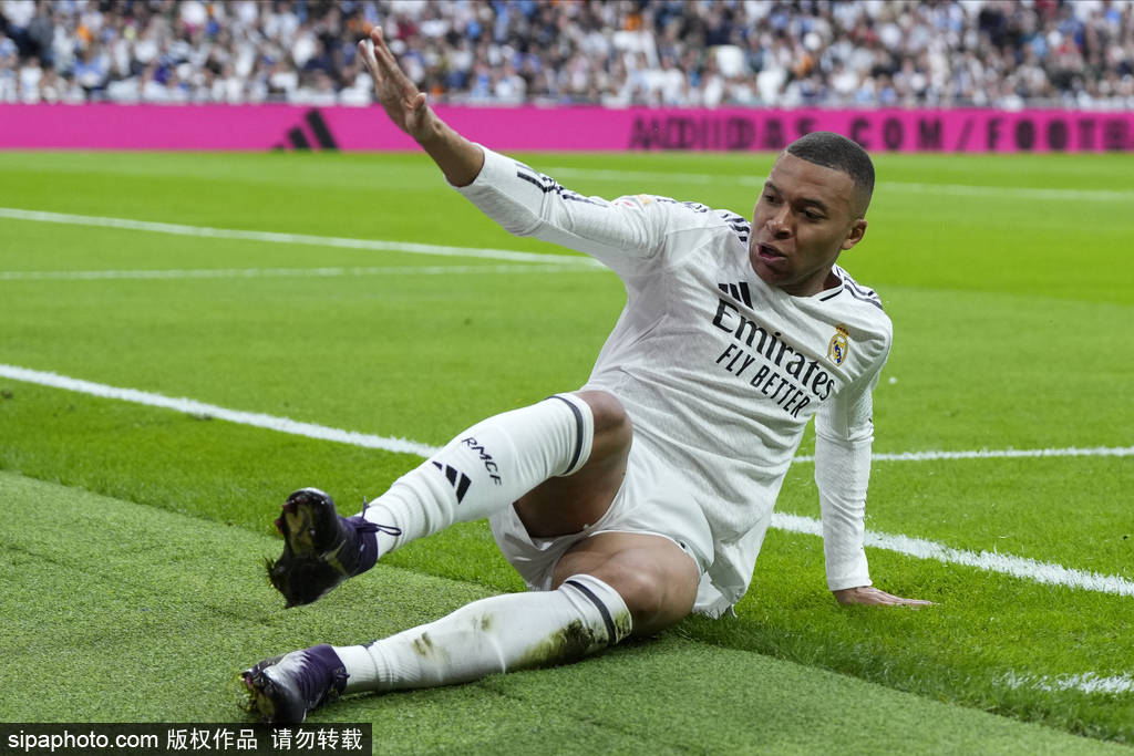 皇冠正网_观战台：巴萨火拼皇马定乾坤 红军斗枪手+蓝军争5大战