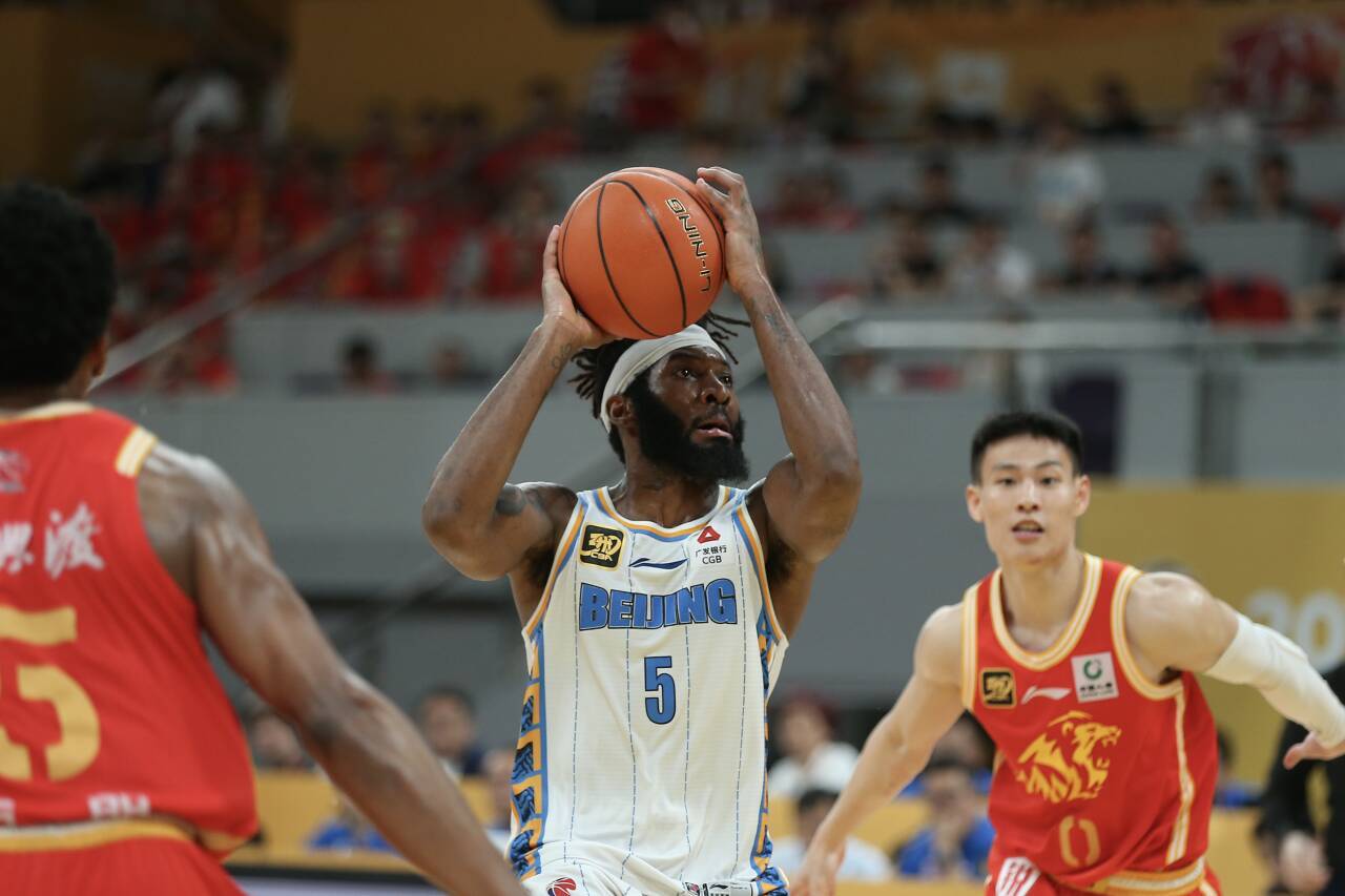 皇冠信用网会员注册网址_总决赛-翟晓川关键2罚定胜 北京客场擒广厦总分2-3