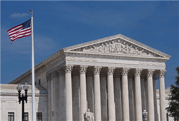 弗拉门戈vs拜仁_美最高法院：地区法院不能就阻止特朗普废除出生公民权发布全国性禁令