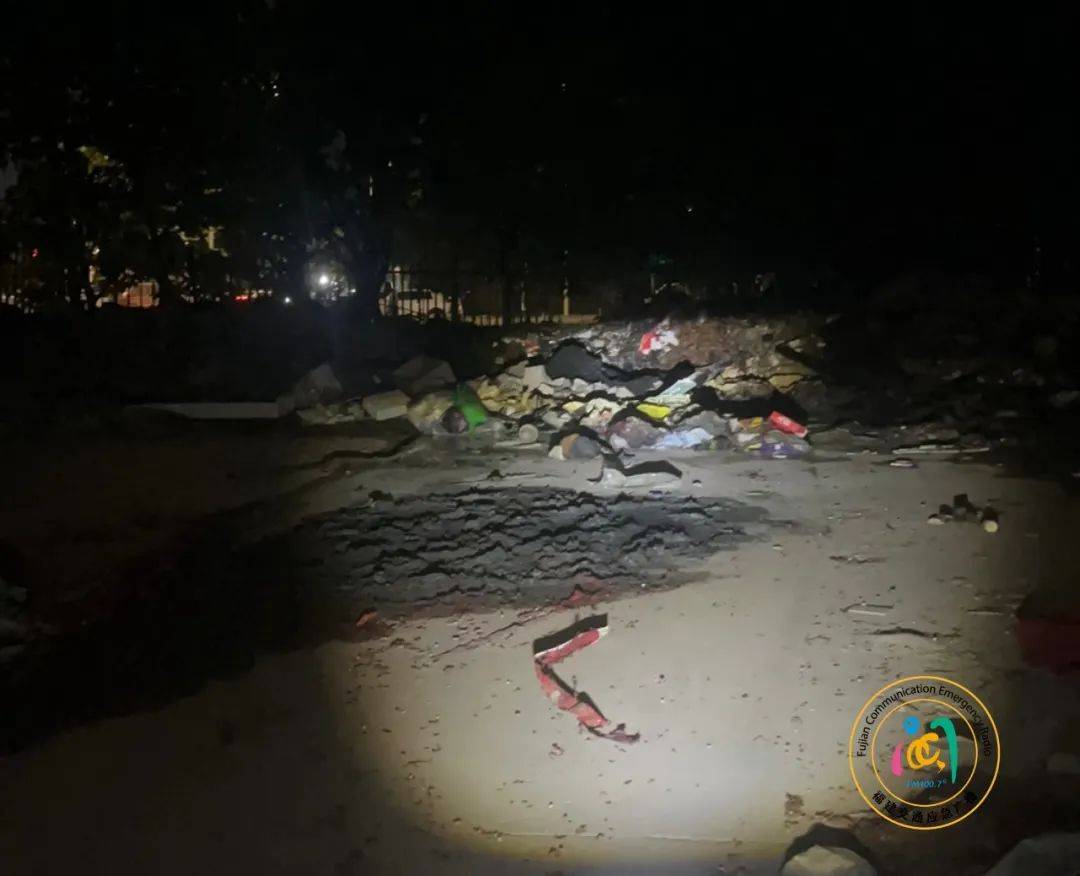 FIBA男篮世界杯U19_福州一小区发生火灾FIBA男篮世界杯U19，现场火势较大、浓烟滚滚！