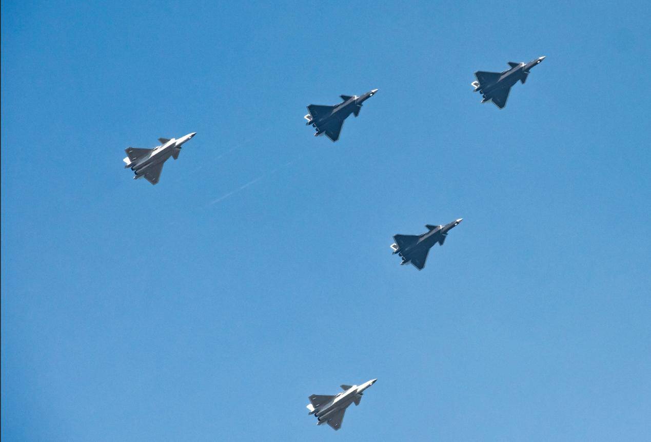 皇冠信用網_1668对325架！中日战机2025年的最新对比皇冠信用網，中国空军稳压日本空自