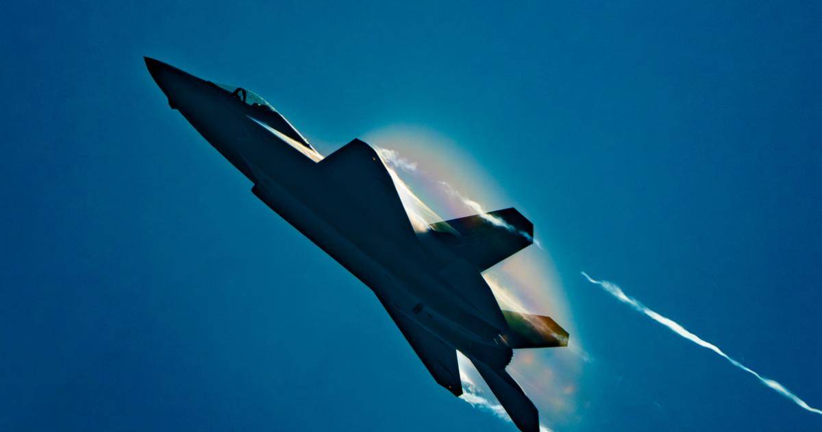 怎么注册皇冠信用网_都见不得中国强大!歼20隐身战机飞越对马海峡怎么注册皇冠信用网,美日罕见没发现?