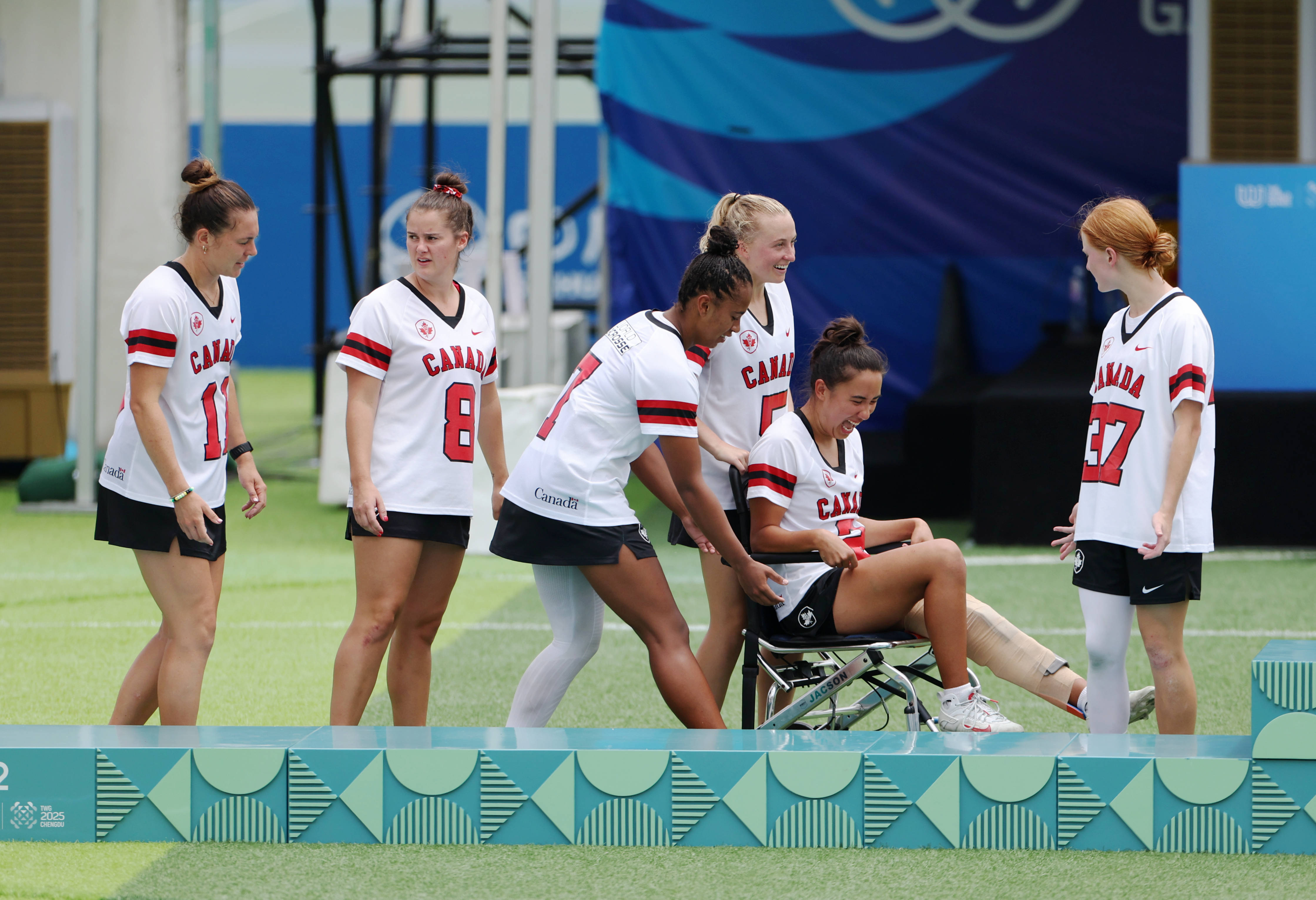 皇冠信用網开户_（成都世运会）棍网球——美国队夺得女子金牌