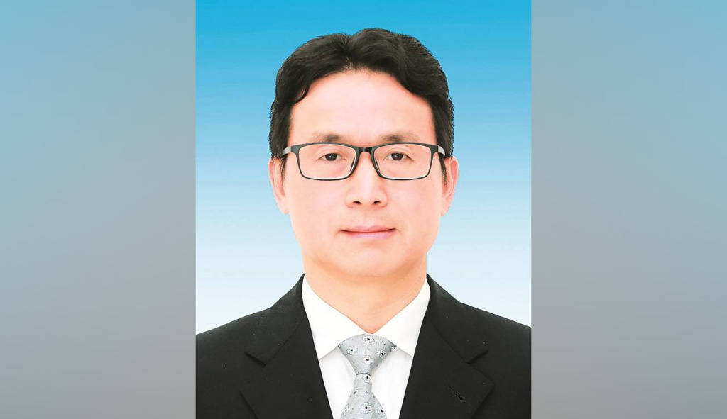 吉尔吉斯斯坦vs土库曼斯坦_广西崇左市委副书记丁东弟调任自治区台办副主任