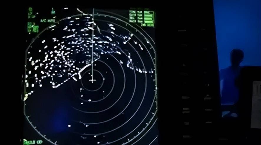 皇冠信用网登1
_近日曝光！中国用一辆吉普车虚拟10万吨航母皇冠信用网登1
，南海戏耍美军侦察机