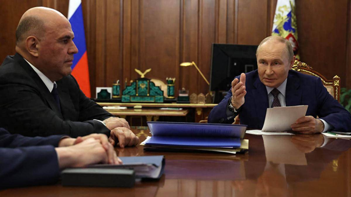 阿贾克斯 vS 加拉塔萨雷
_俄总理返程莫斯科后阿贾克斯 vS 加拉塔萨雷
，普京向俄罗斯政府内阁下达一项命令，稀土绝不能受制于人！