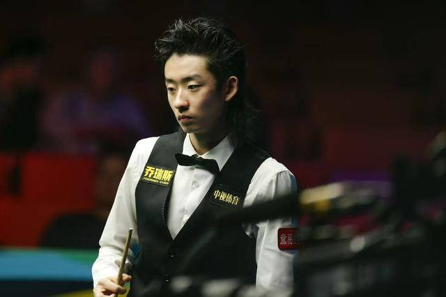 皇冠登一登二登三区别
_吴宜泽战胜赵心童 向职业生涯排名赛首冠发起冲击