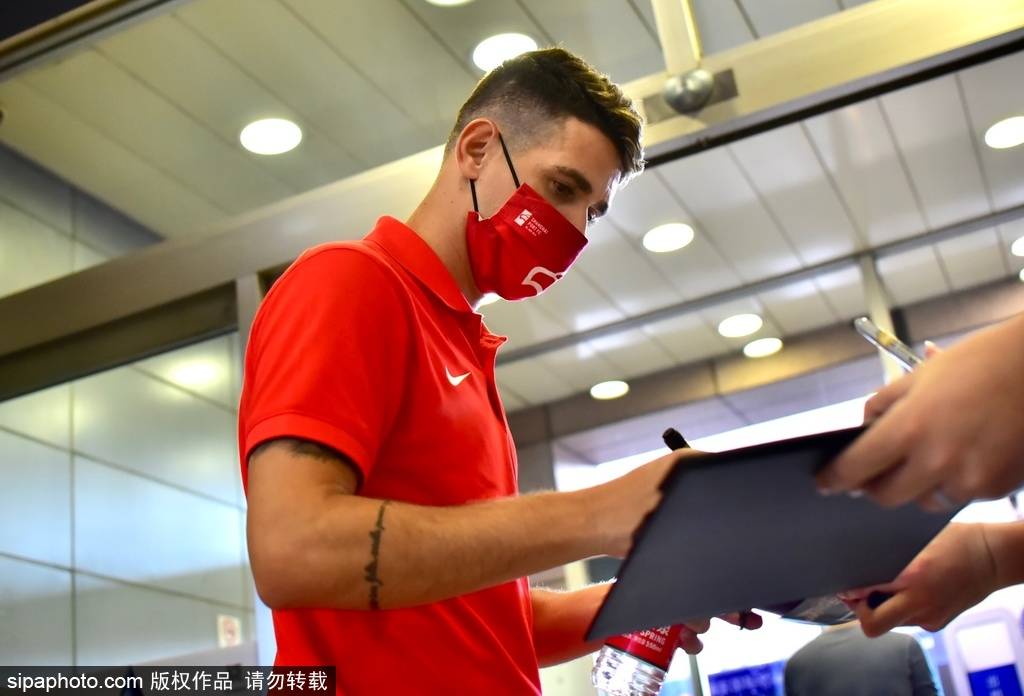 如何代理皇冠信用網
_前海港外援奥斯卡体检时一度失去意识 或因心脏问题退役