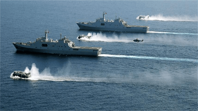 皇冠信用網申请条件
_两栖攻击舰群准备就绪皇冠信用網申请条件
！南海舰队公开动员：如果战斗今夜打响