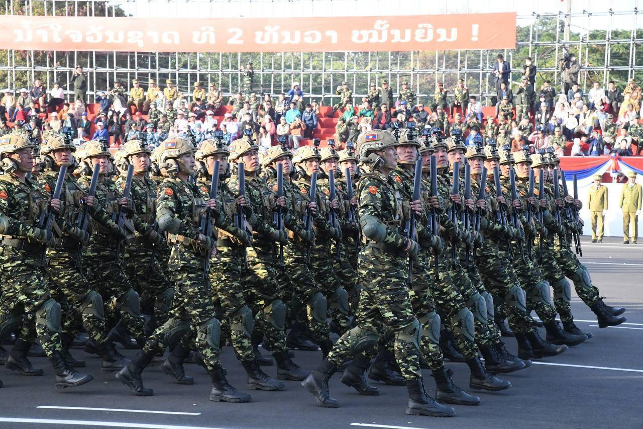 皇冠体育正网_火药桶一触即发皇冠体育正网，老挝上万大军深夜集结，会突然出兵泰柬冲突吗？