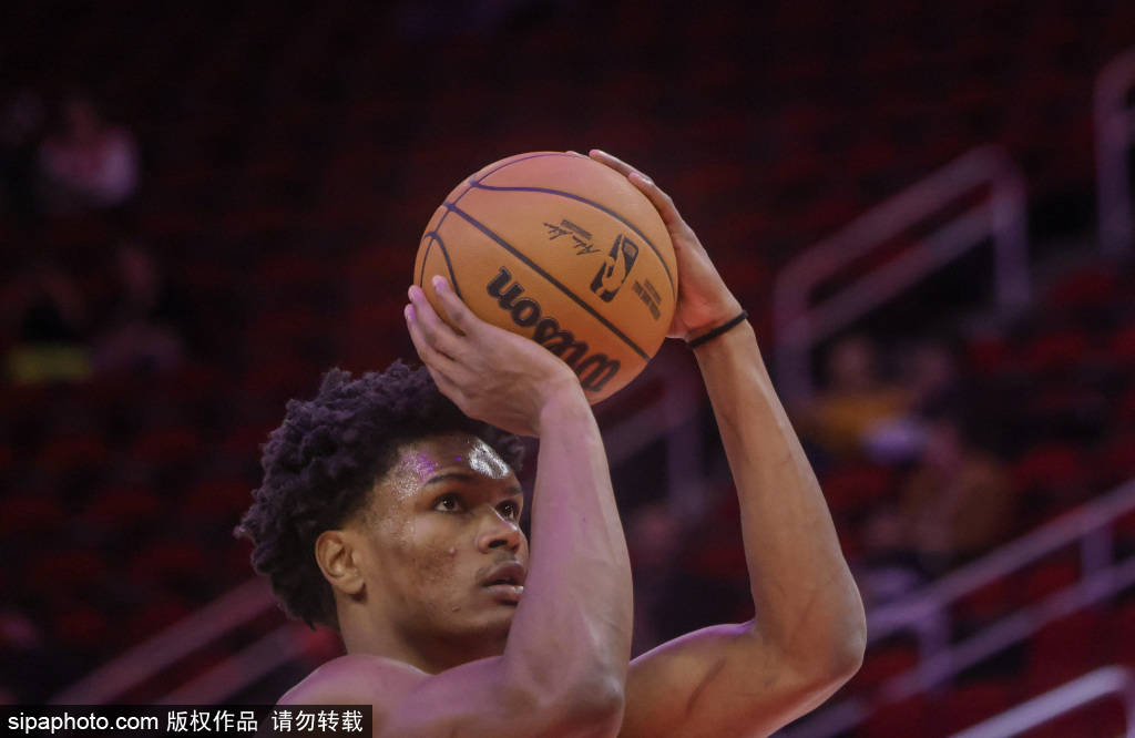 皇冠信用网会员账号_多里安·芬尼-史密斯准备突破火箭队出场时间限制