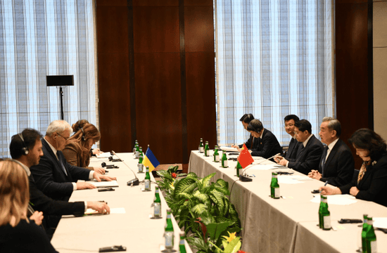 皇冠信用网登3代理_牛弹琴：一觉醒来皇冠信用网登3代理，乌克兰感谢中国了