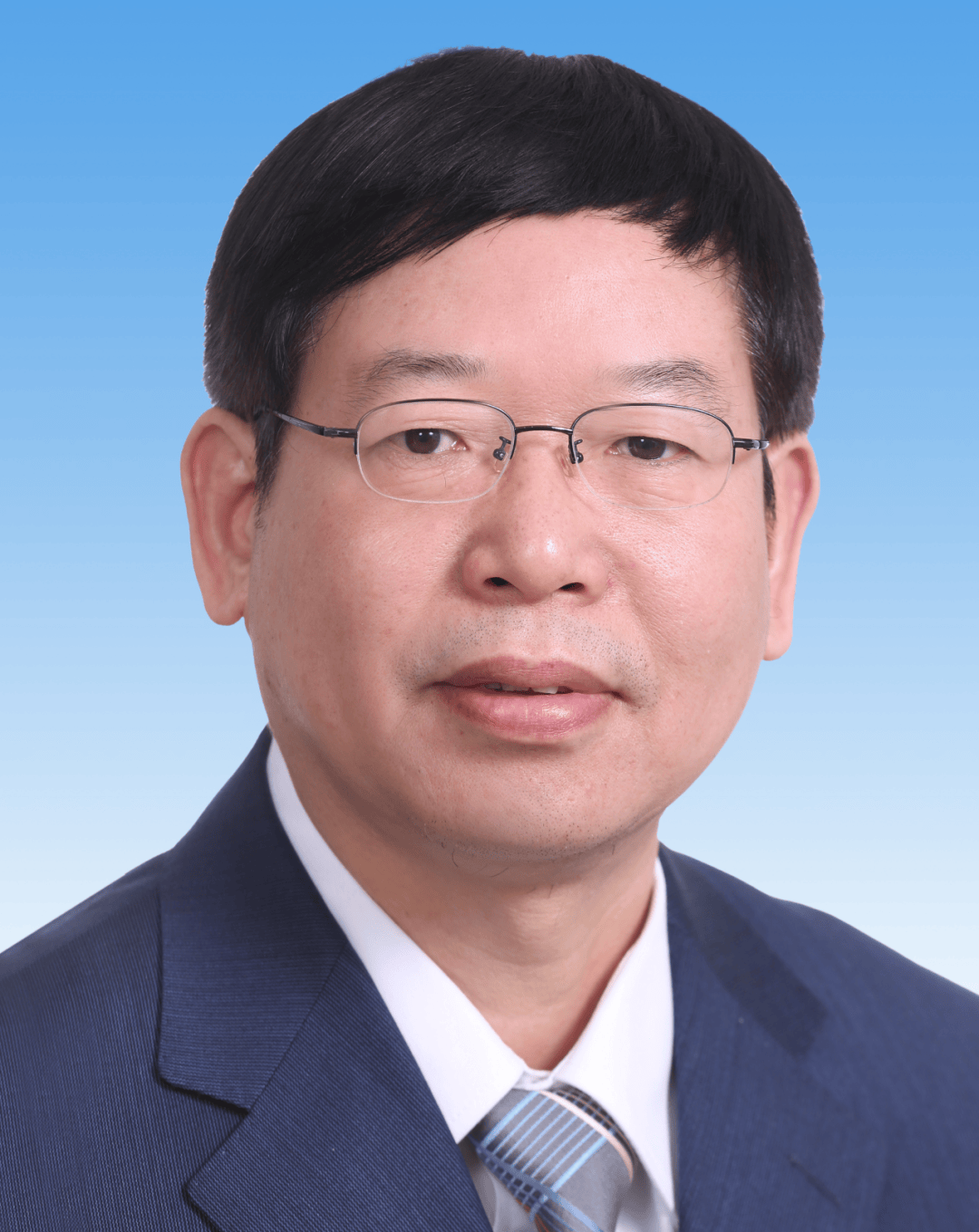 皇冠信用网平台_中共中央批准：黄祎同志任云南省委委员、常委和省纪委书记